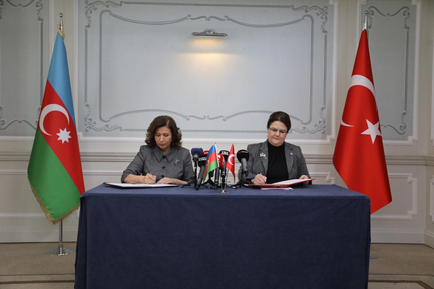 Между Турцией и Азербайджаном подписан План действий в сфере сотрудничества по вопросам семьи, женщин и детей